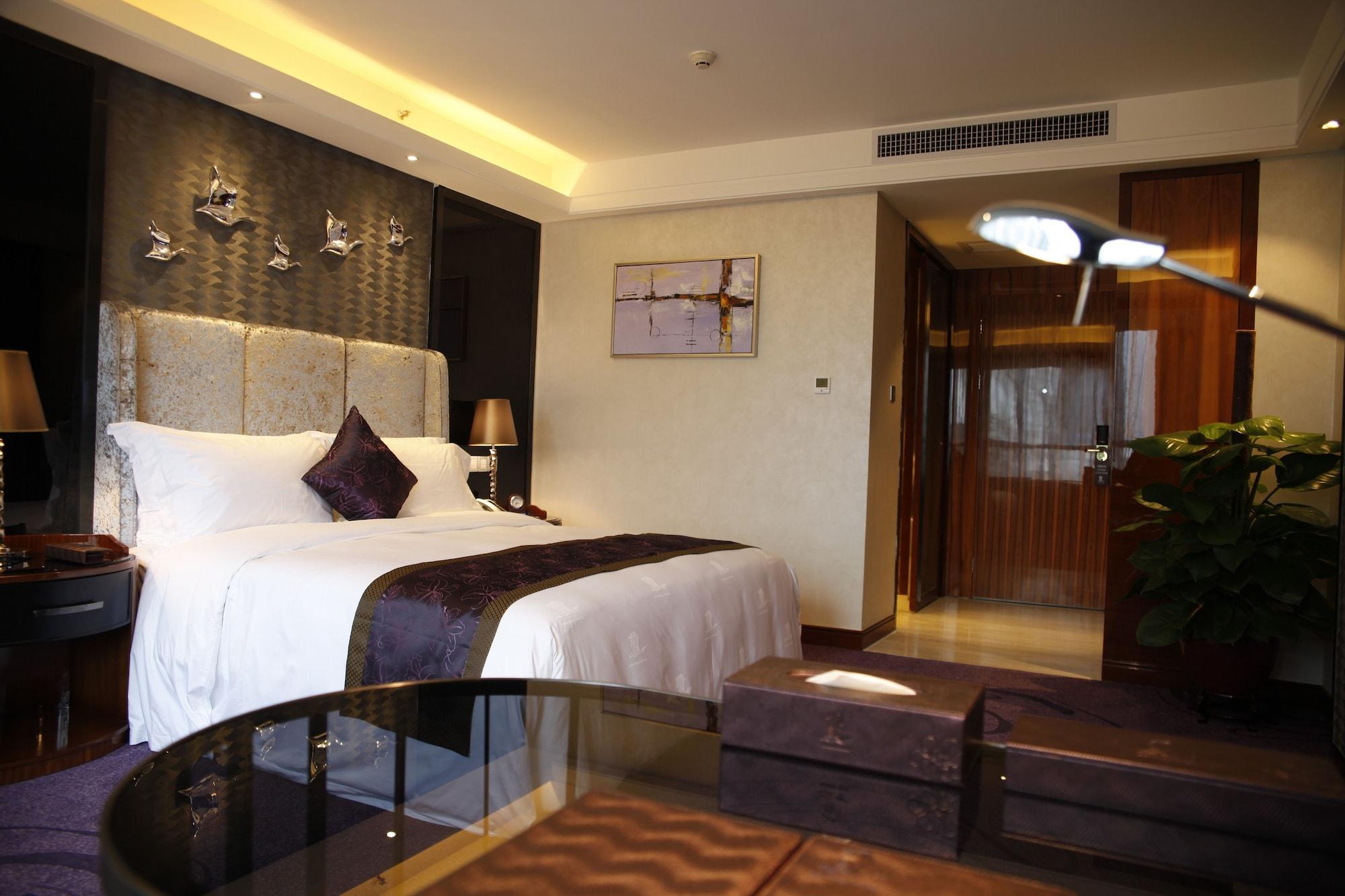Sentosa Hotel Shenzhen Feicui Branch, Enjoy Tropical Swimming Pools And High-Class Fitness Club מראה חיצוני תמונה