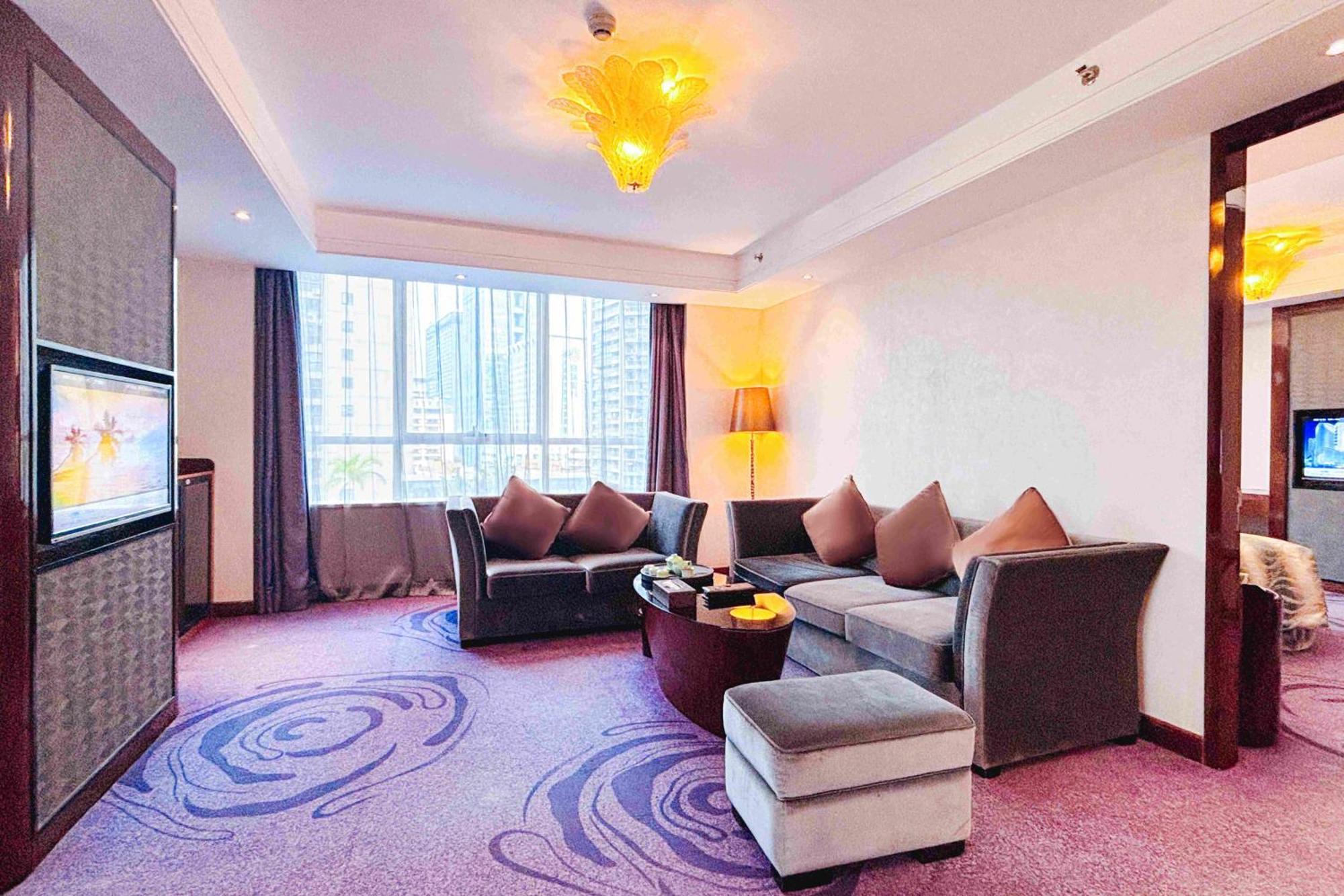 Sentosa Hotel Shenzhen Feicui Branch, Enjoy Tropical Swimming Pools And High-Class Fitness Club מראה חיצוני תמונה