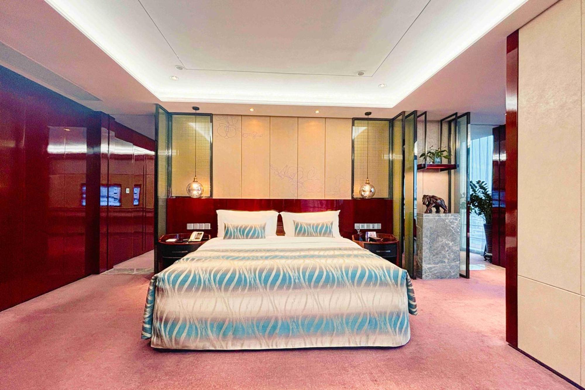 Sentosa Hotel Shenzhen Feicui Branch, Enjoy Tropical Swimming Pools And High-Class Fitness Club מראה חיצוני תמונה